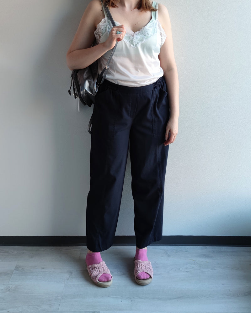 Uggin sandaalit, 38