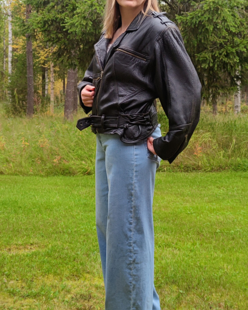 Musta biker-nahkatakki, L