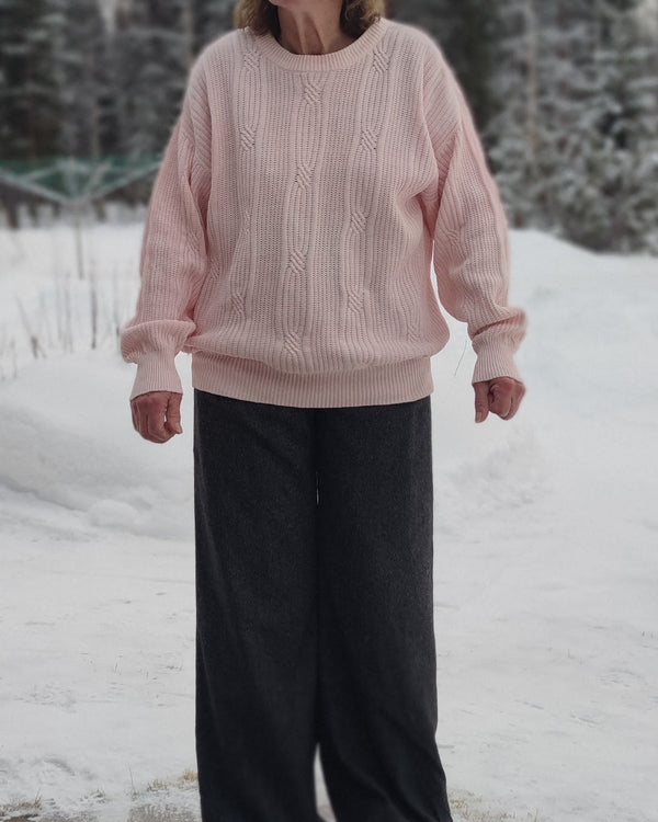 Vaaleanpunainen neulepusero, M-L