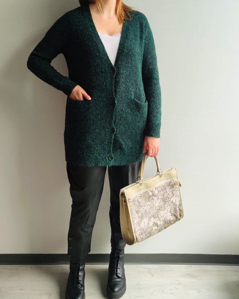 Tummanvihreä neuletakki, M