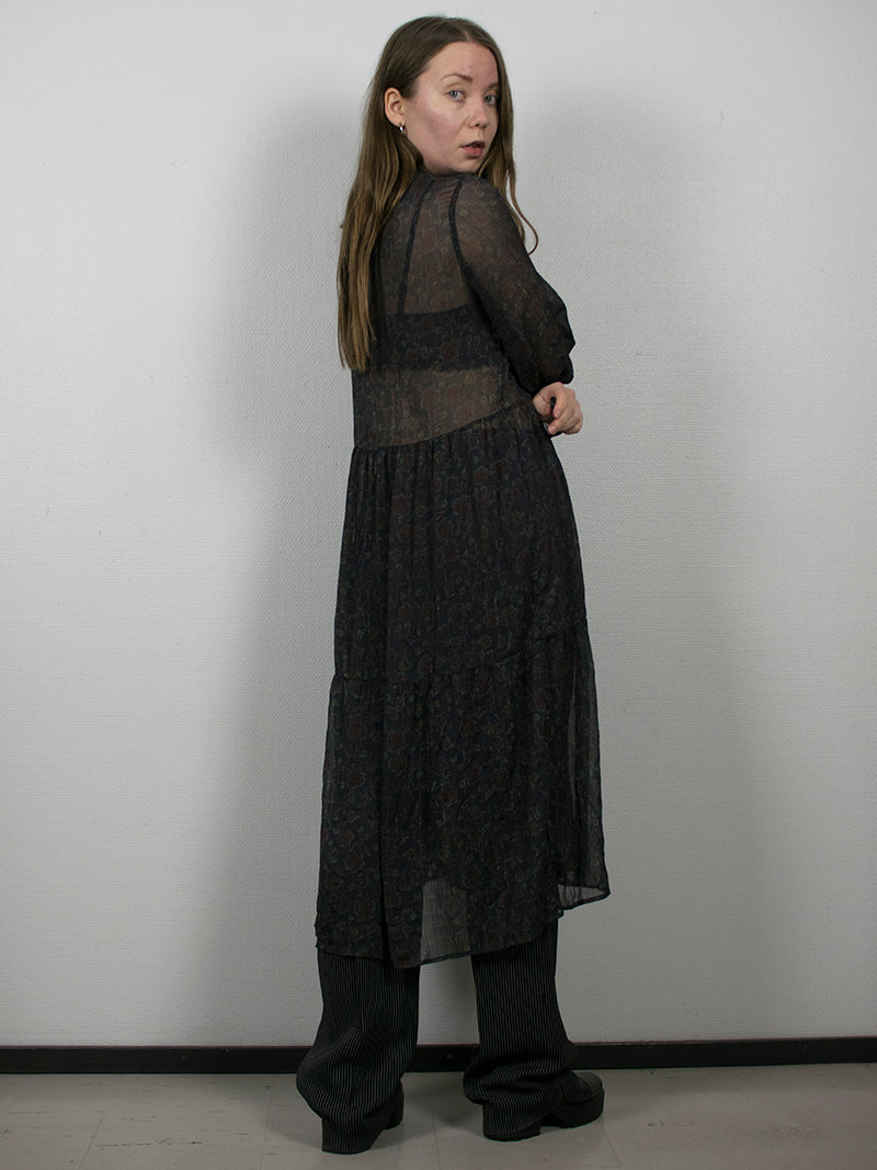 Musta läpikuultava pitkähihainen mekko, M
