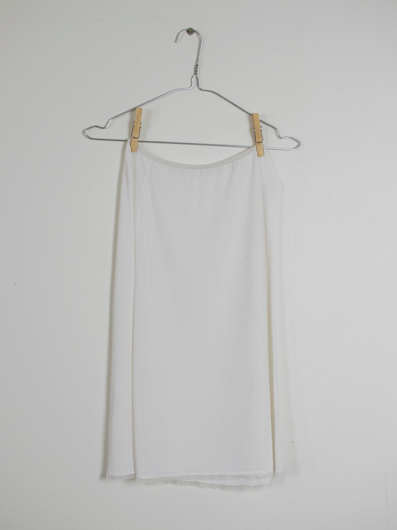 Valkoinen vintage-alushame, 3 eri kokoa