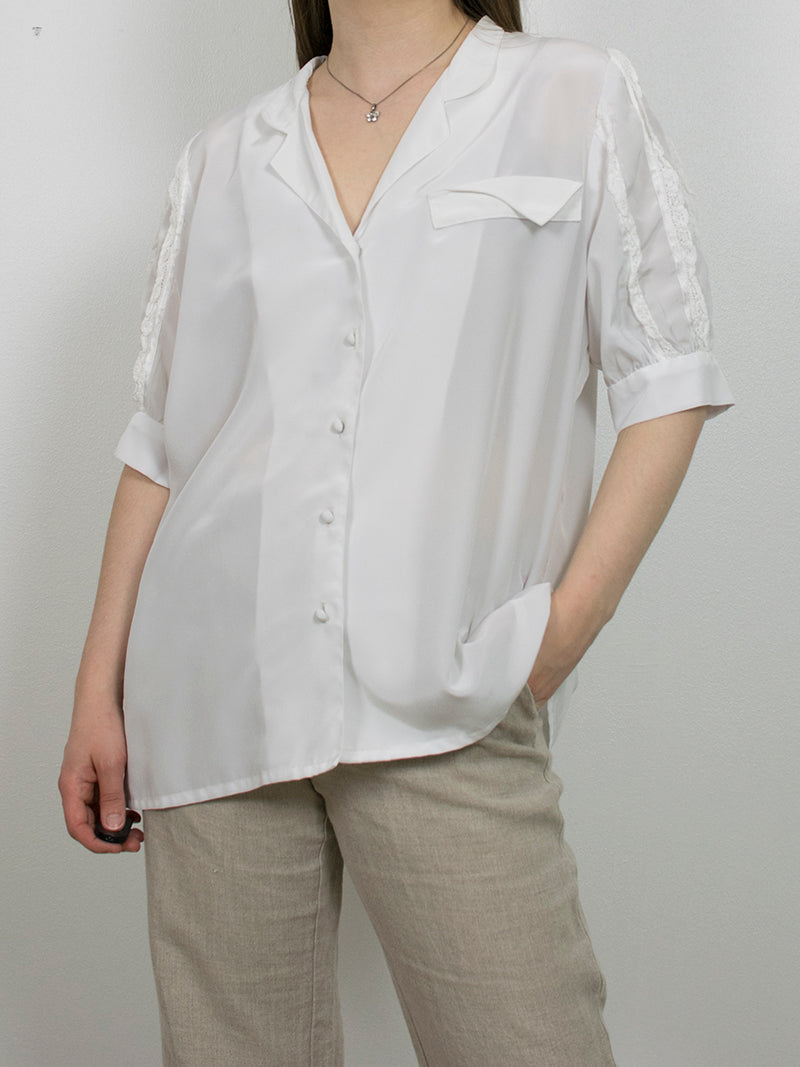 valkoinen kauluspaita, lyhythihainen paita, puhtaanvalkoinen, vintage-paita, 80-luku, kierrätetyt vaatteet netistä, vintagevaatteet, puhvihiha